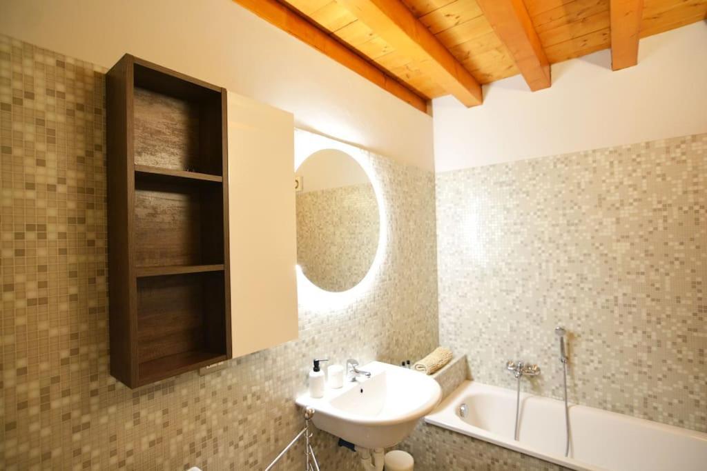 Dimora Leon Bianco - Eleganza E Centralita Appartamento